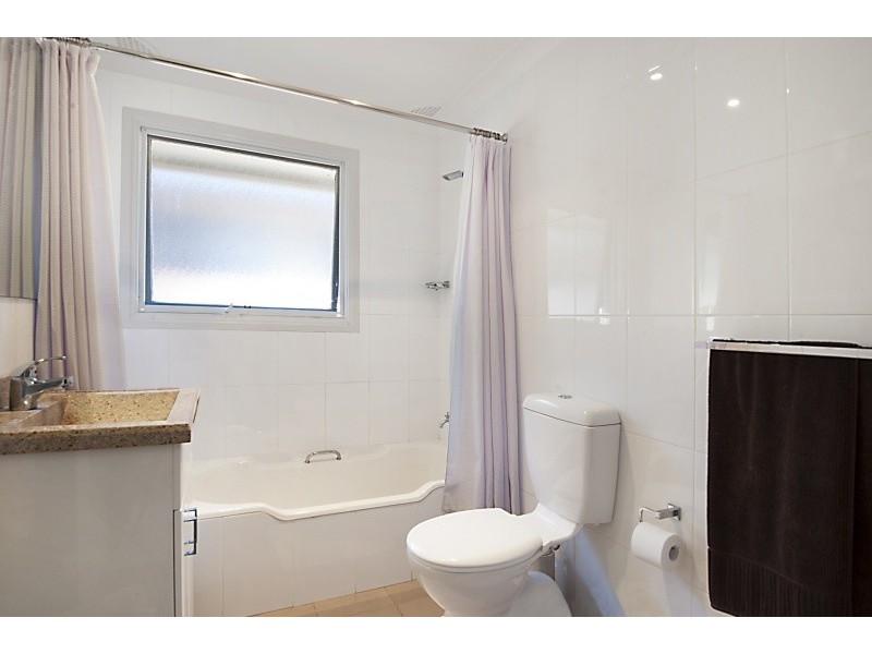 24 Toorak Avenue, Erina NSW 2250