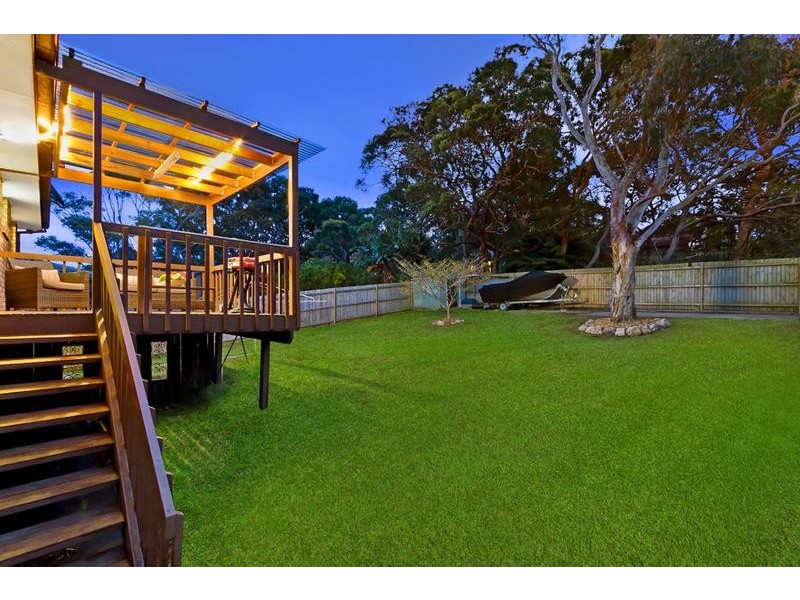 27 Anglers Dr, Bateau Bay NSW 2261