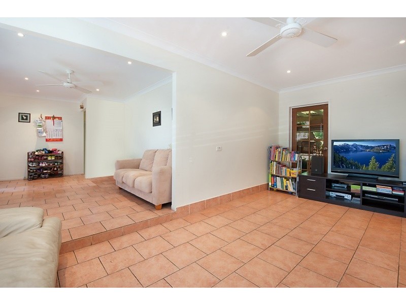 10 Kareel Close, Erina NSW 2250