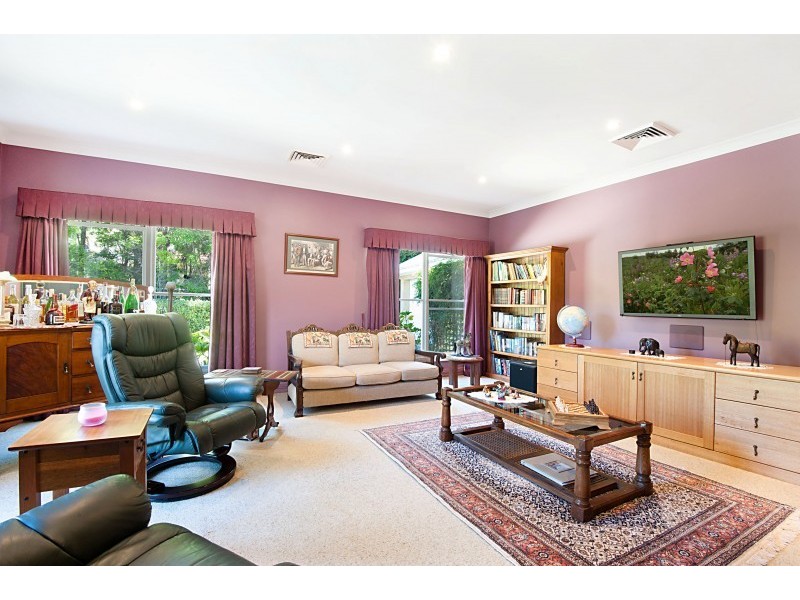 8 Victor Close, Tumbi Umbi NSW 2261