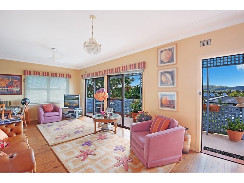 12 Orana Street, Green Point NSW 2251