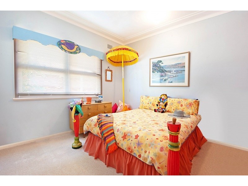 12 Orana Street, Green Point NSW 2251