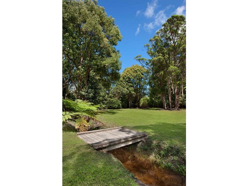 56 Erina Valley Road, Erina Heights NSW 2260