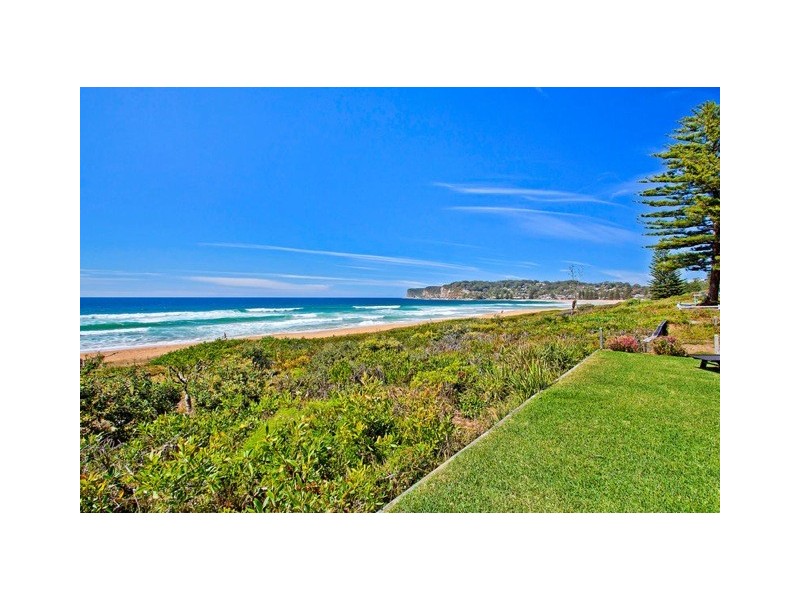 18 North Avoca Pde, North Avoca NSW 2260
