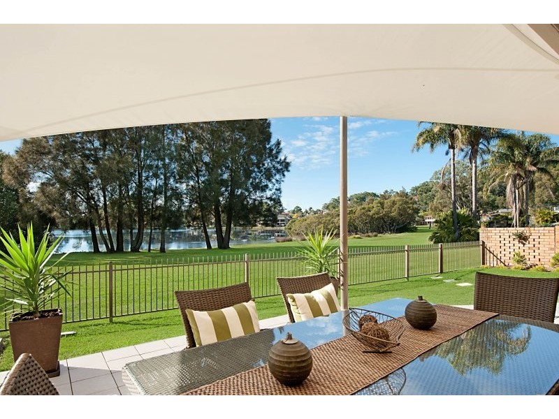 17 Bayside Drive, Green Point NSW 2251