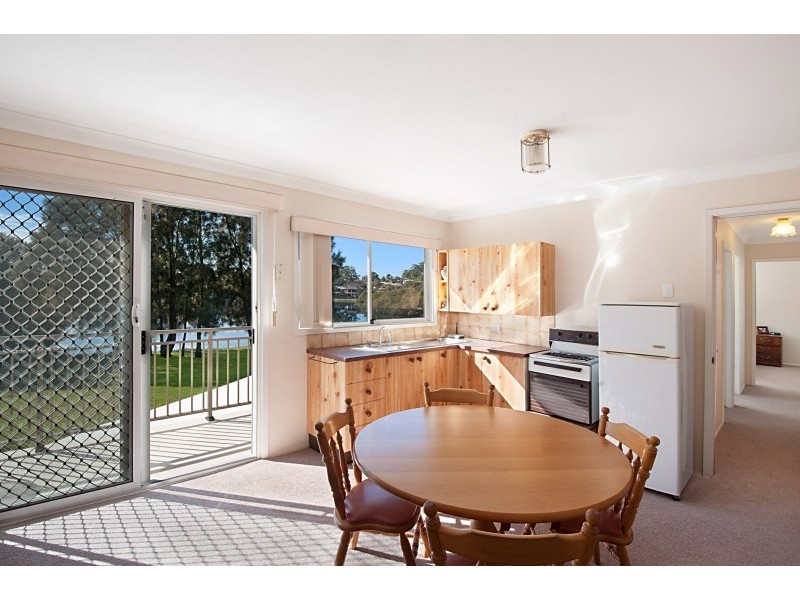 17 Bayside Drive, Green Point NSW 2251