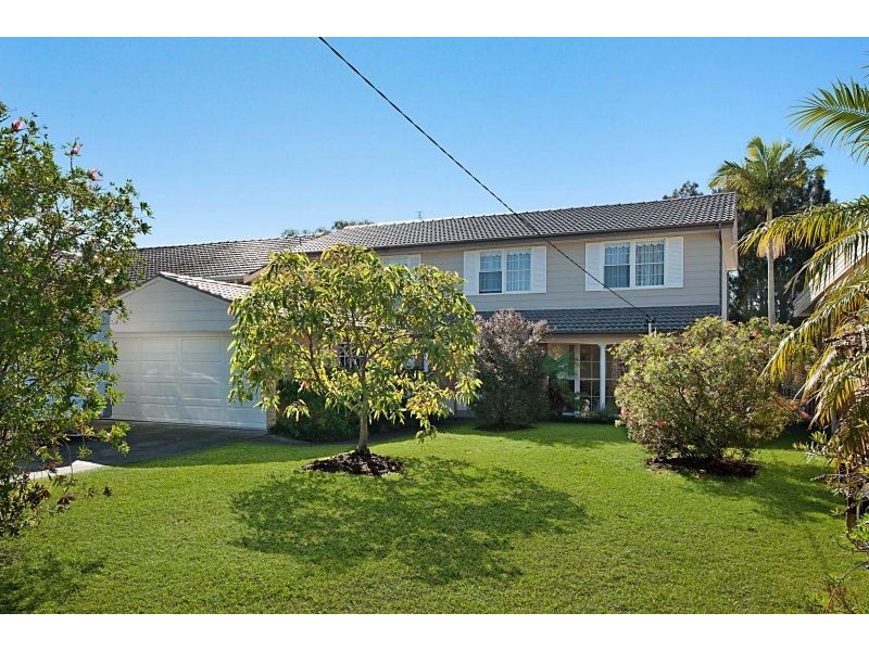 17 Bayside Drive, Green Point NSW 2251