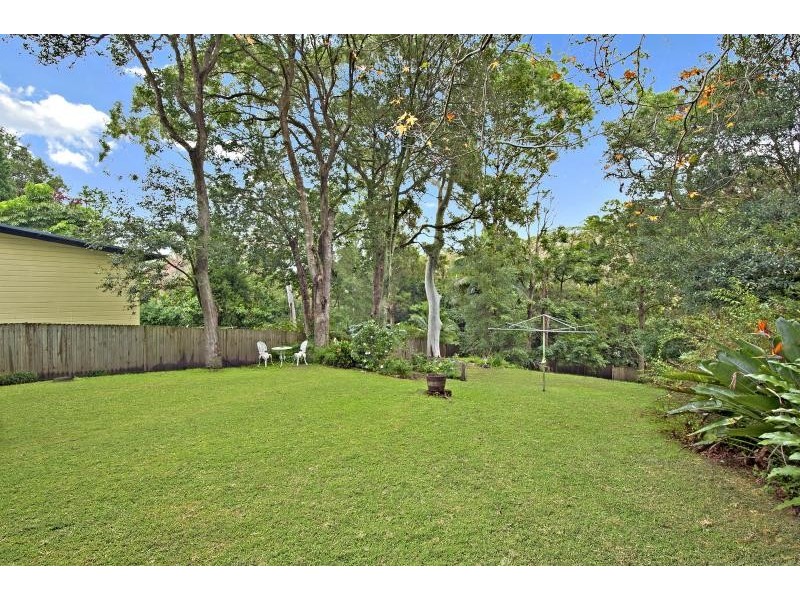 70 Lake Shore Dr, North Avoca NSW 2260