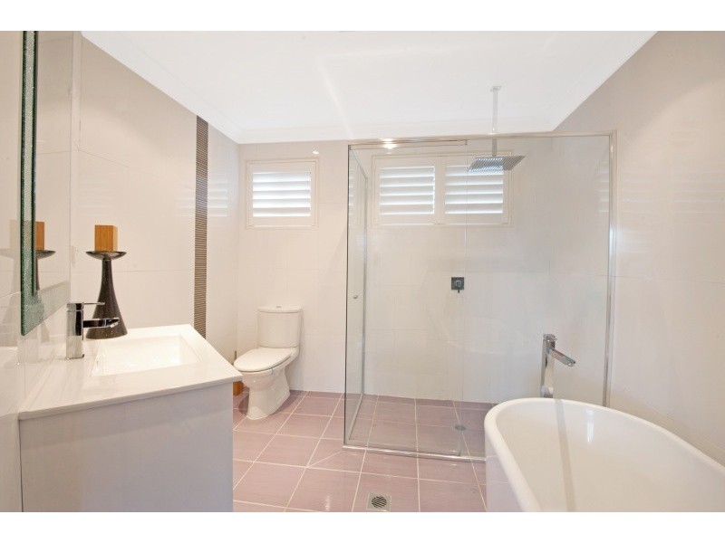 4 Edinburgh Circuit, Wamberal NSW 2260