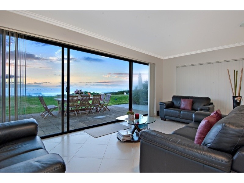 21 Hutton Road, The Entrance North NSW 2261