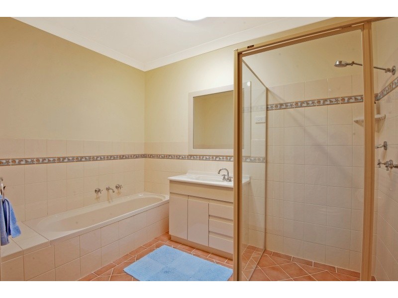 1/27 Barnhill Road, Terrigal NSW 2260