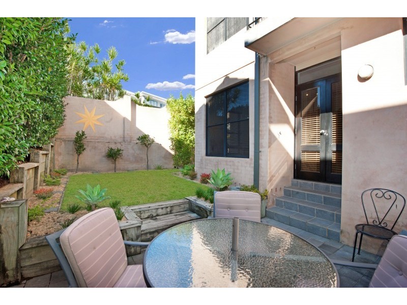 1/27 Barnhill Road, Terrigal NSW 2260