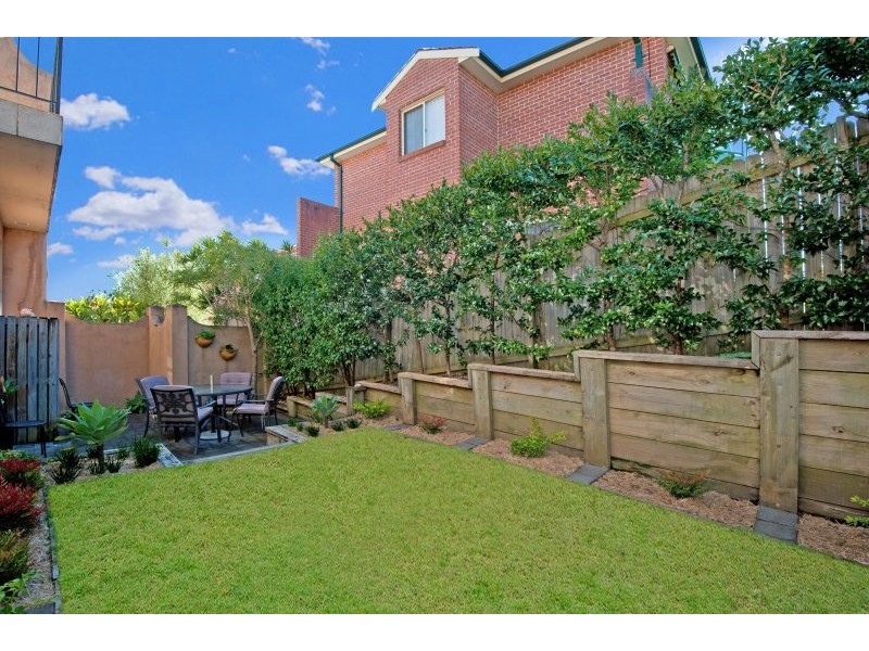 1/27 Barnhill Road, Terrigal NSW 2260