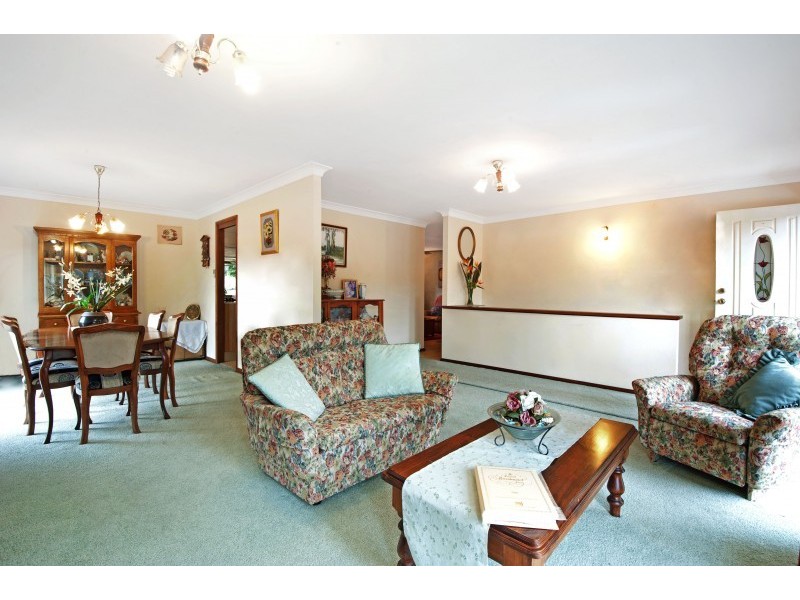 6 Yellow Book Close, Terrigal NSW 2260