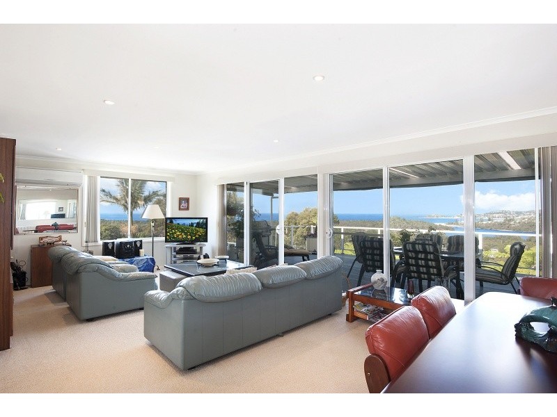 42 Dalpura Road, Wamberal NSW 2260