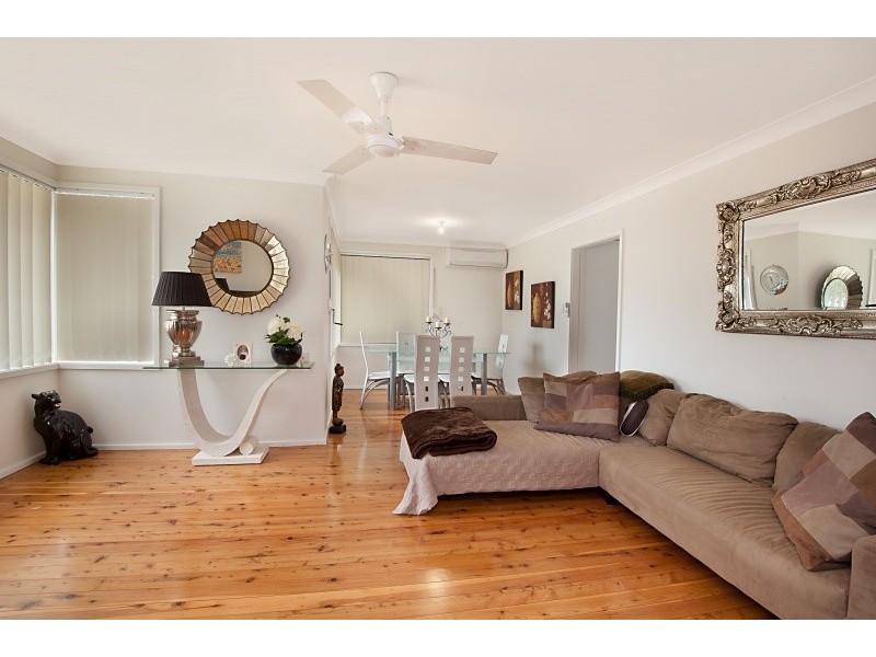 11 Maitland Road, Springfield NSW 2250