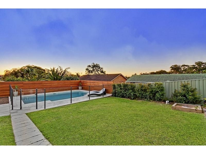 56 Keats Avenue, Bateau Bay NSW 2261