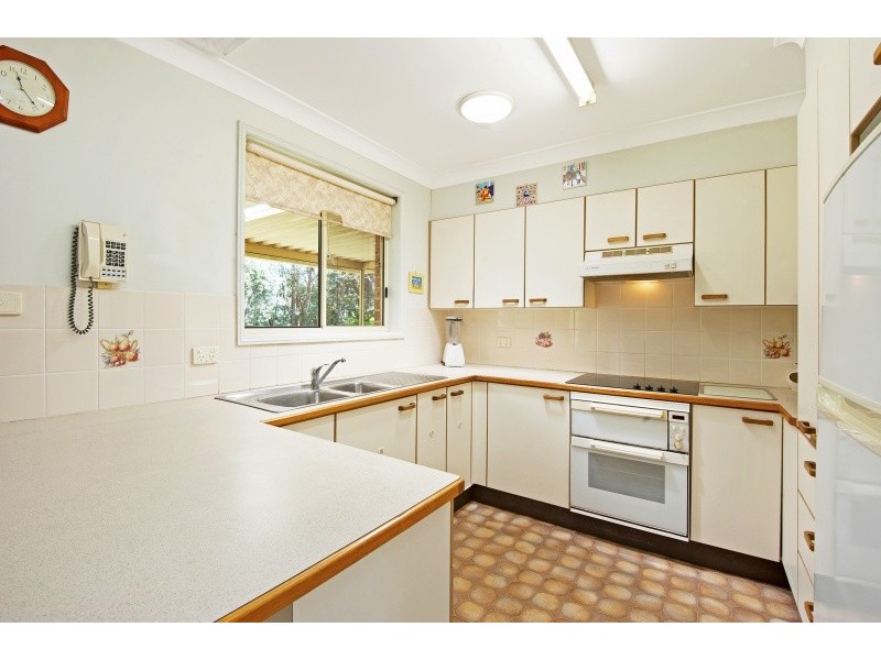 2/19 Charles Kay Dr, Terrigal NSW 2260