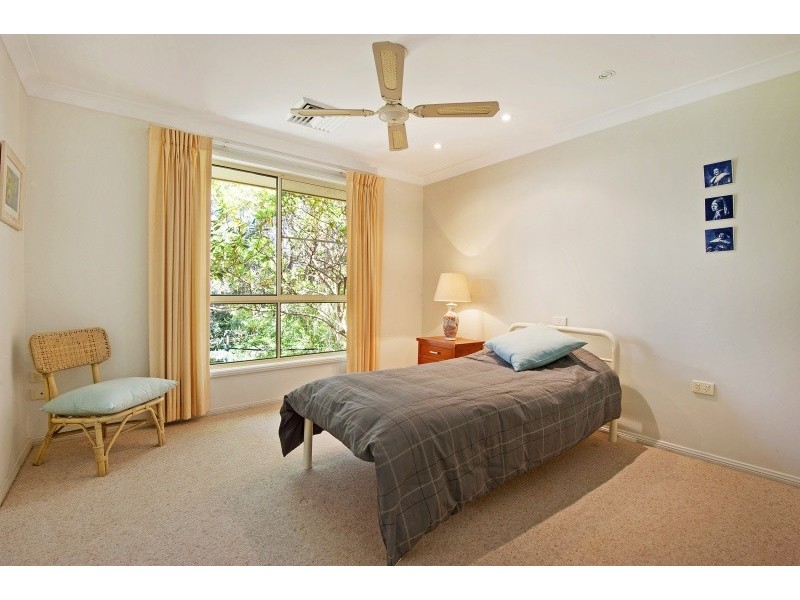 2/19 Charles Kay Dr, Terrigal NSW 2260