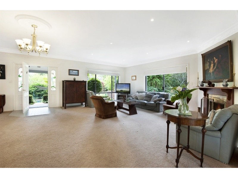 399 The Entrance Rd, Erina Heights NSW 2260