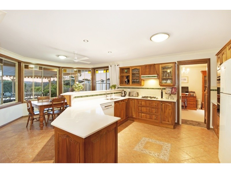 16 Flakelar Crescent, Terrigal NSW 2260
