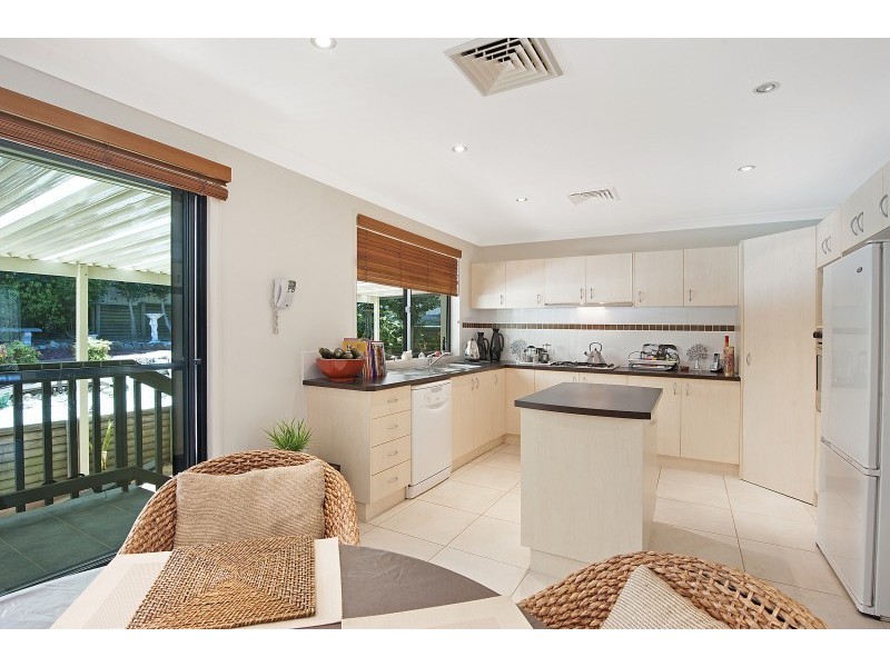 2 Bannister Drive, Erina NSW 2250