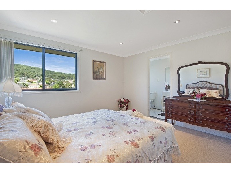 2 Bannister Drive, Erina NSW 2250