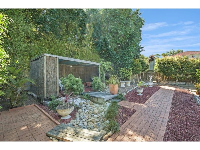 2 Bannister Drive, Erina NSW 2250