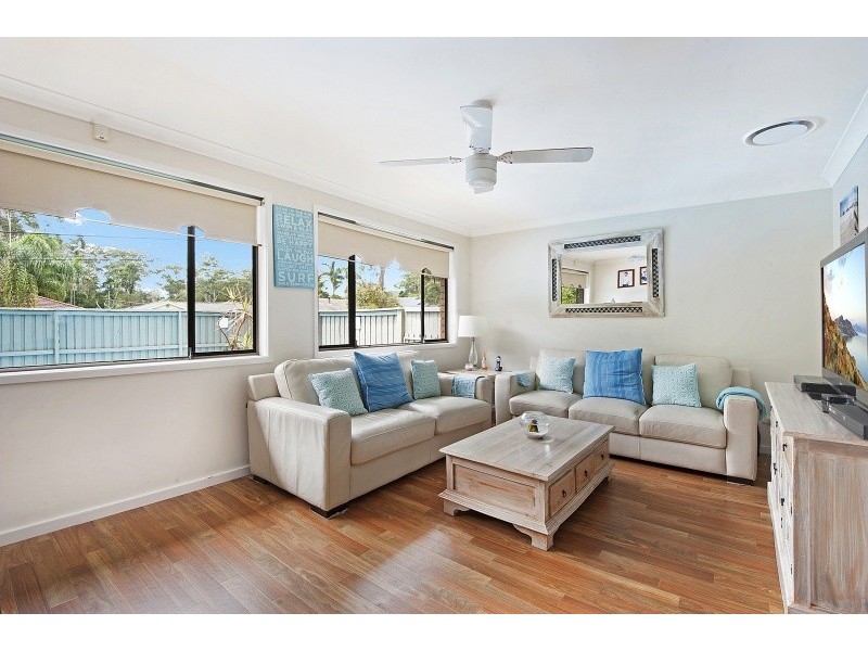 27 Kuburra Road, Erina NSW 2250