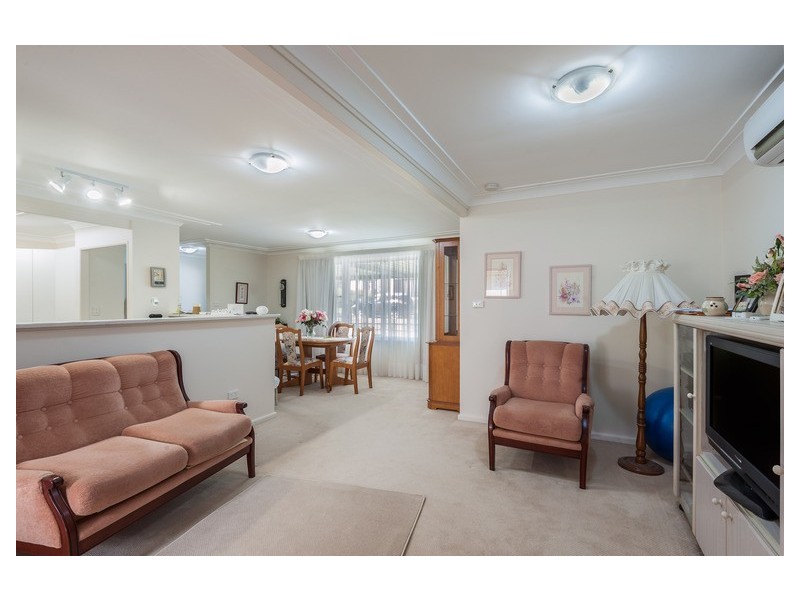 8 Lakewood Avenue, Green Point NSW 2251