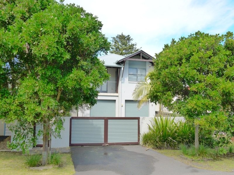 14a North Avoca Parade, North Avoca NSW 2260