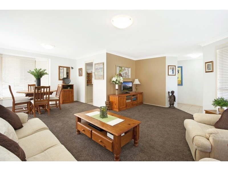 8 Applegum Close, Erina NSW 2250