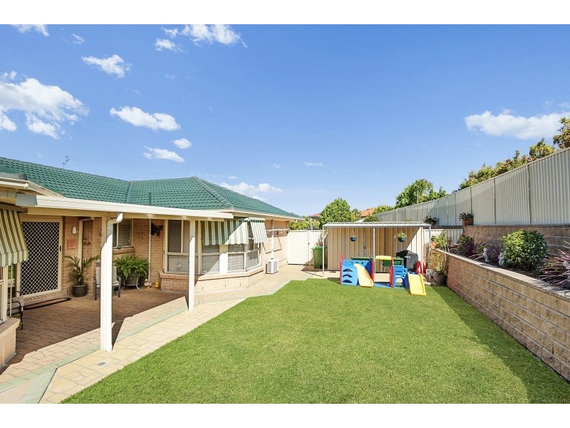 8 Applegum Close, Erina NSW 2250