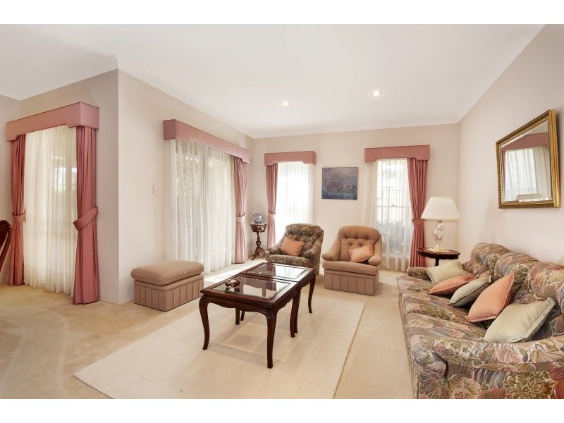 5 Avia Ave, Erina NSW 2250