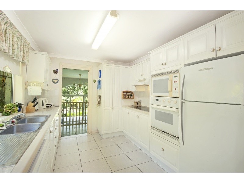 393 The Entrance Road, Erina Heights NSW 2260