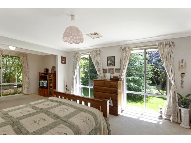 393 The Entrance Road, Erina Heights NSW 2260