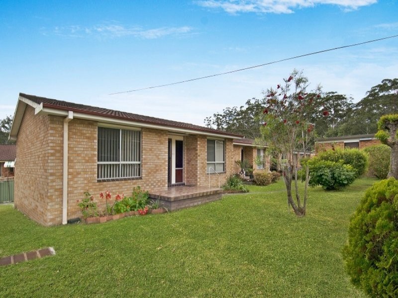 8/4 Kalawarra Road, Wyoming NSW 2250