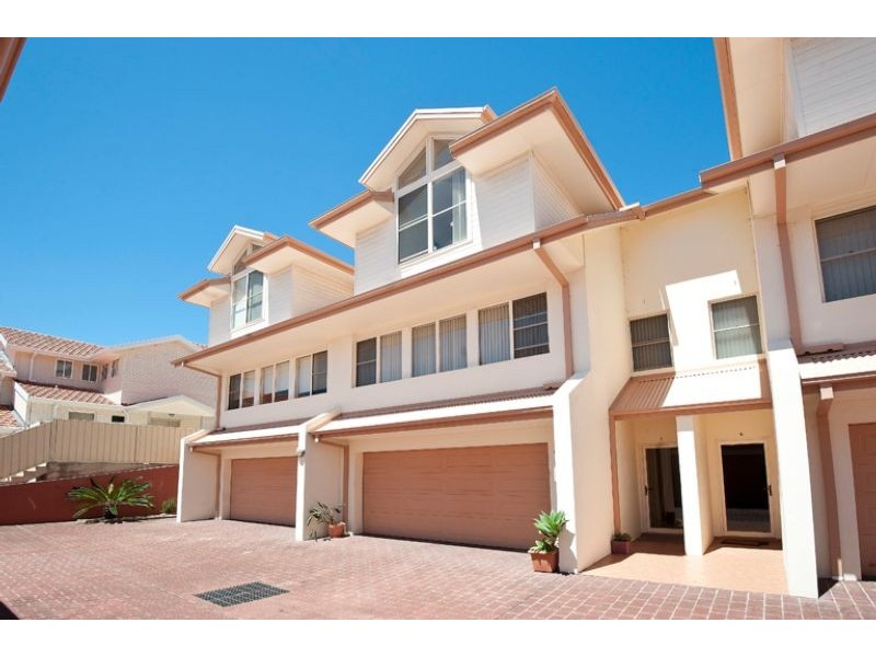 5/14-16 Barrington Road, Terrigal NSW 2260