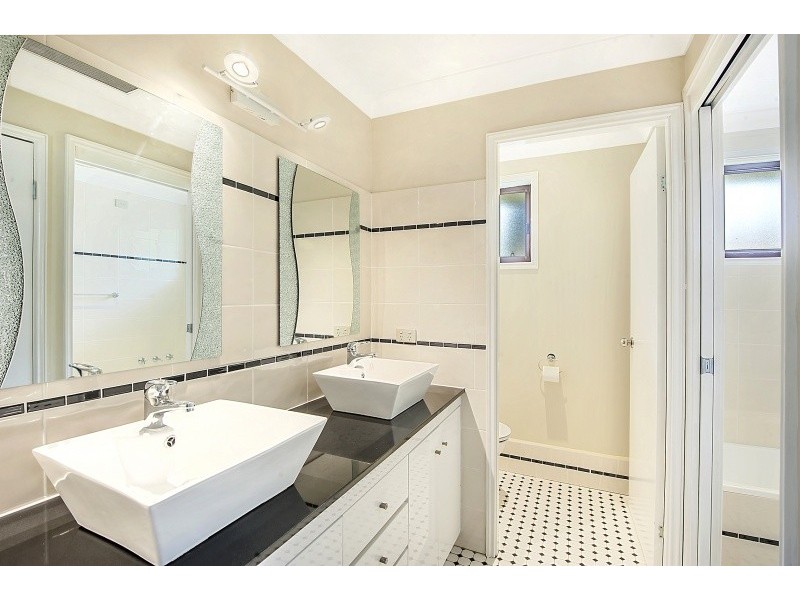 117 Cams Boulevard, Summerland Point NSW 2259