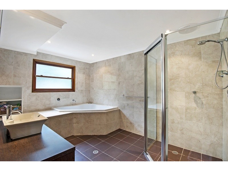 46 Masefield Ave, Bateau Bay NSW 2261