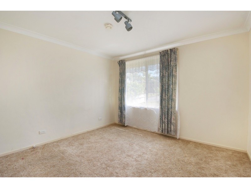 6 Debra Anne Drive, Bateau Bay NSW 2261