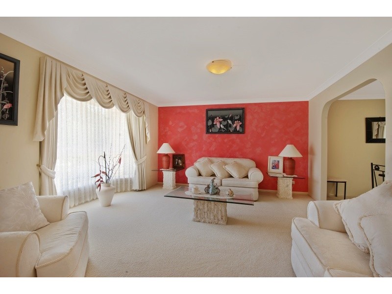 42 Thames Drive, Erina NSW 2250