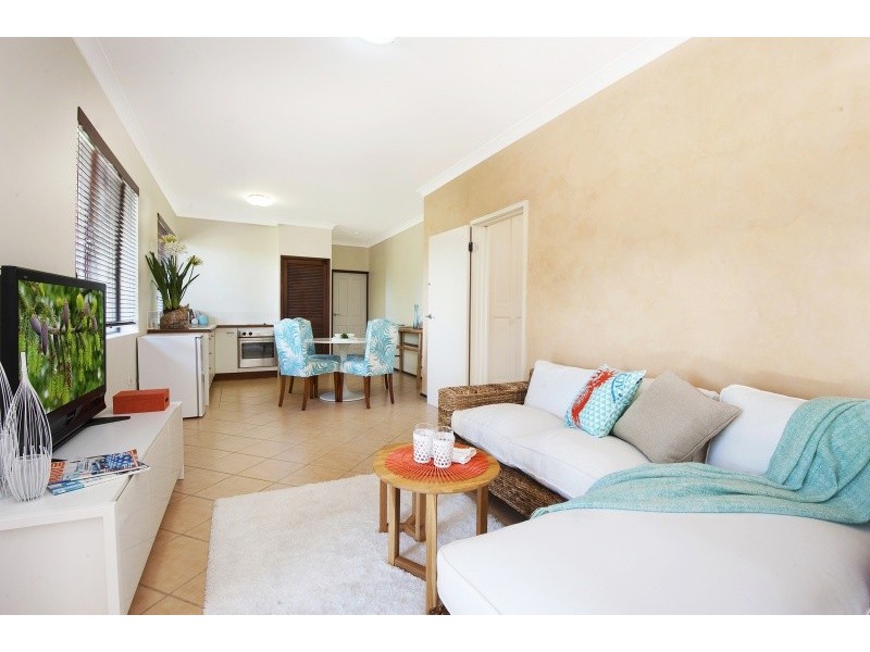 16 Holmes Road, Terrigal NSW 2260