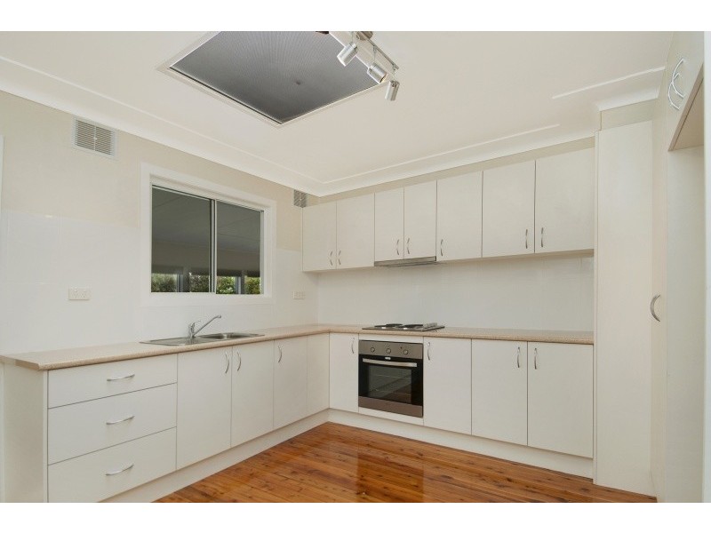 20 Glenavon Street, Toukley NSW 2263