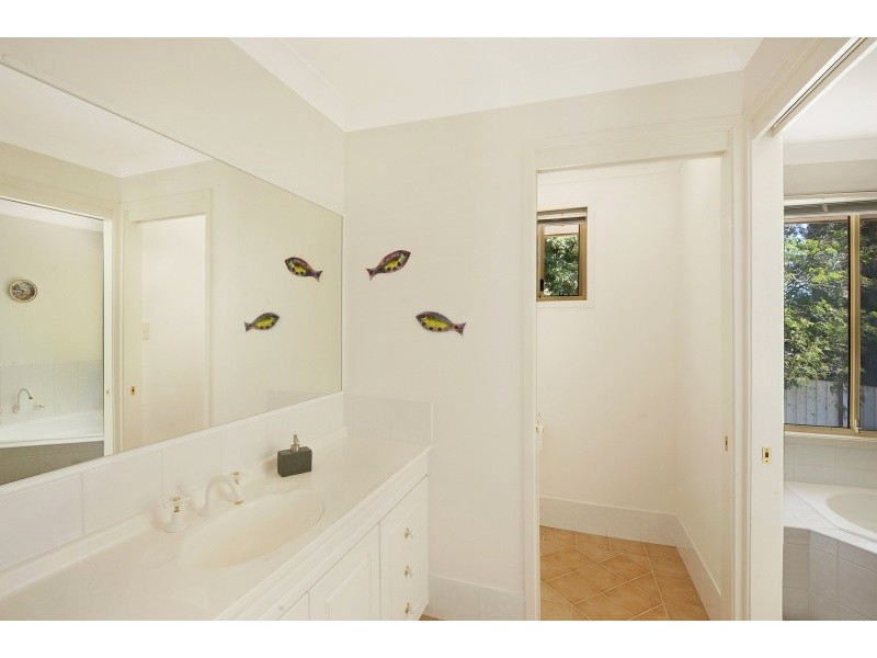 4 Tyne Close, Erina NSW 2250