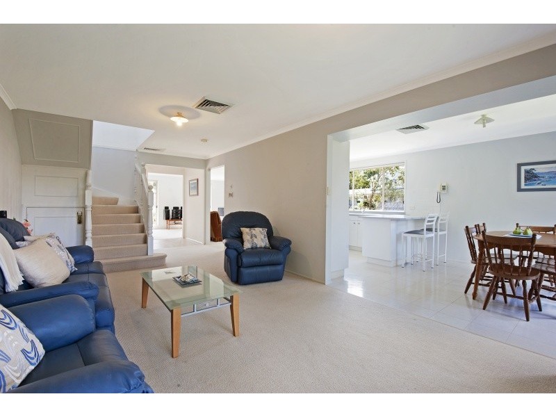 1 Thames Drive, Erina NSW 2250