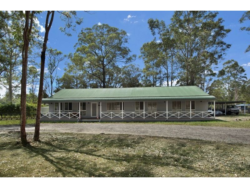 12 Holloway Drive, Jilliby NSW 2259