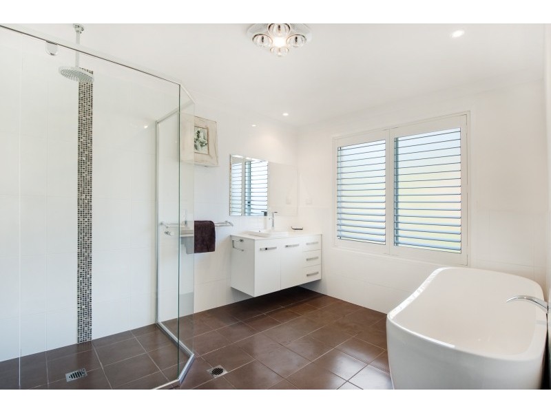 13 Severn Close, Erina NSW 2250