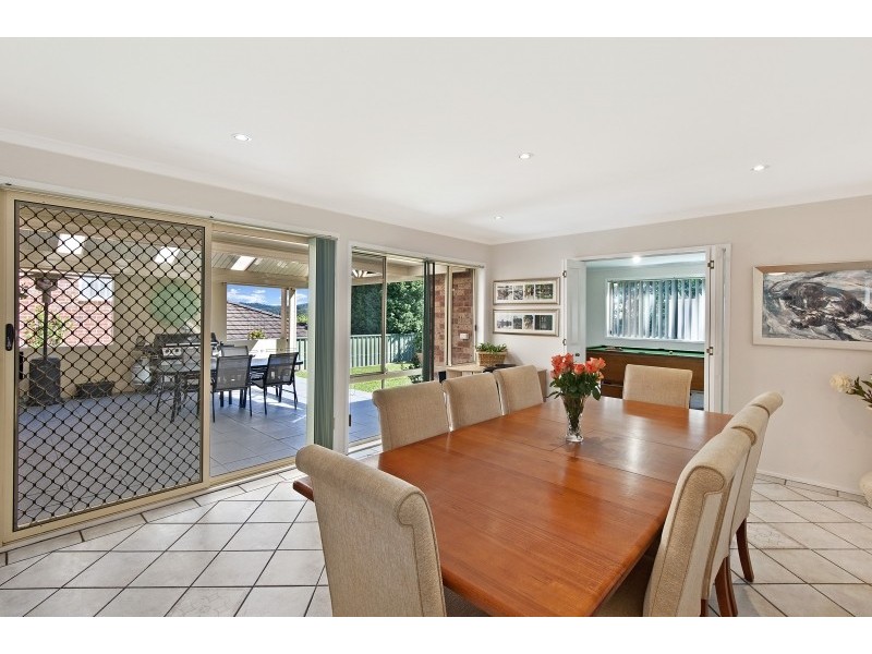 77 Thames Drive, Erina NSW 2250