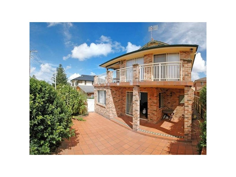 1/37 Ocean Street, North Avoca NSW 2260